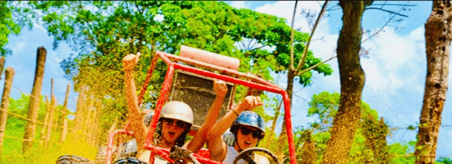 Punta Cana : Excursion en buggy ou en quad sur la plage et visite d'un cénote.