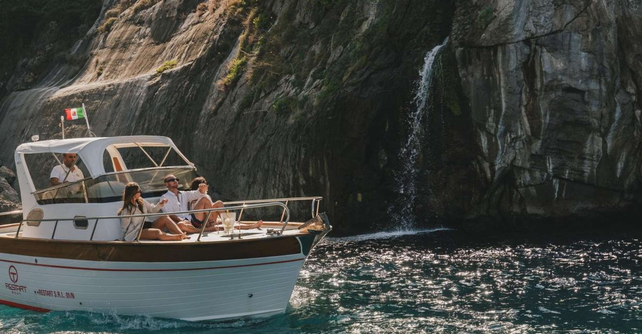 Positano, Boat Tour of Capri with Drinks and Snacks - Housity