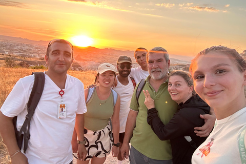 Cappadocia: Sunset Hiking Tour with Local Guide