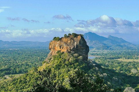 Sri Lanka: 6-Day Photography Tour with Hotel & Guide