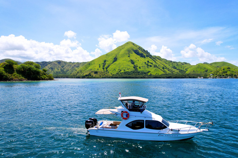 Komodo Ultimate Escape: Fast Boat Full Day Island Adventure