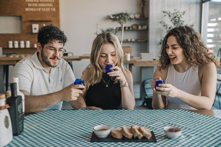 Korfu: Degustacja oliwy z oliwek z 4 regionów GrecjiKorfu: Degustacja oliwy z oliwek z 5 regionów Grecji