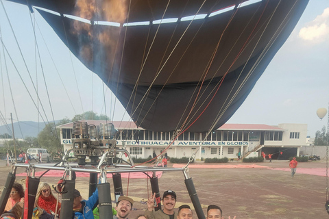 MONGOLFIERA + TOUR GUIDATO NEL CIELO + COLAZIONE IN GROTTA