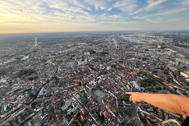 Ghent: Private Hot Air Balloon Flight for 2