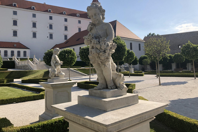 Bratislava: Old Town, Castle & Cathedral Walking Tour