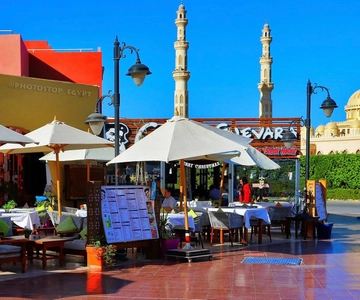 Hurghada: City Guided Tour with Local Market Stop