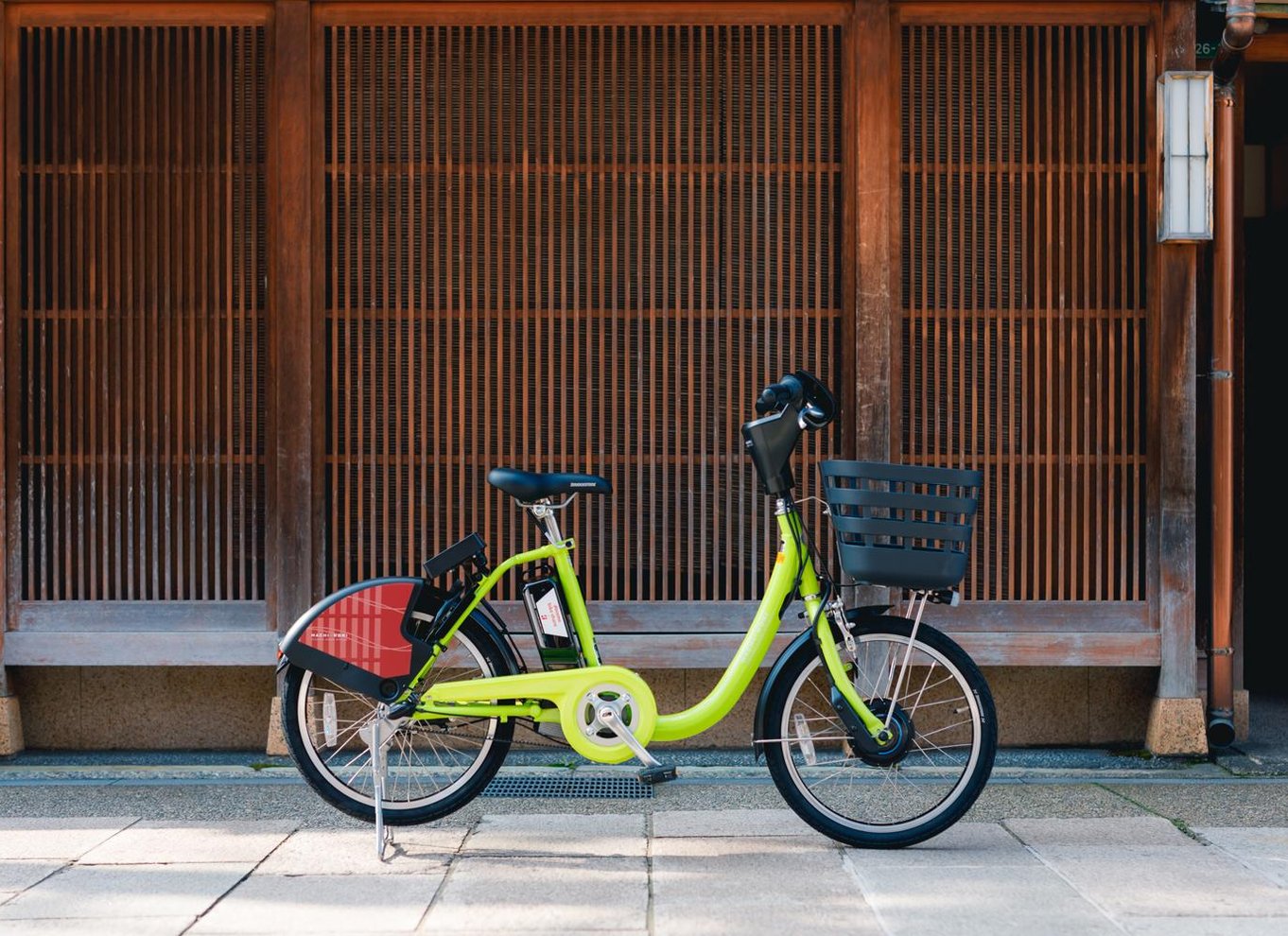 Guidet E-Bike og byvandring i KANAZAWA Main & KENROKUEN