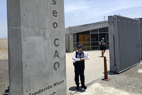 From Trujillo to Chiclayo, visiting the El Brujo Archaeological Complex.
