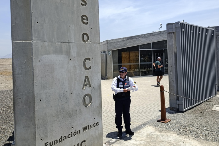 From Trujillo to Chiclayo, visiting the El Brujo Archaeological Complex.