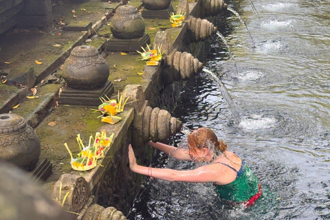 Tirta Empul: Purification Ritual and Temple Tour Basic Package: Purification Ritual and Temple Tour