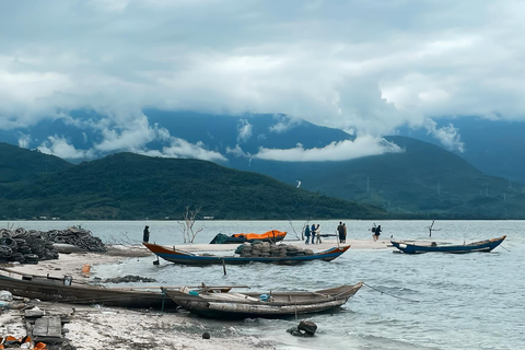 Hue do Hoi An samochodem przez cmentarz An Bang - miasto duchów