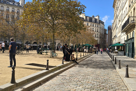 Guided Visit of Notre Dame and Île de la Cité | Small Group Group Tour in Italian