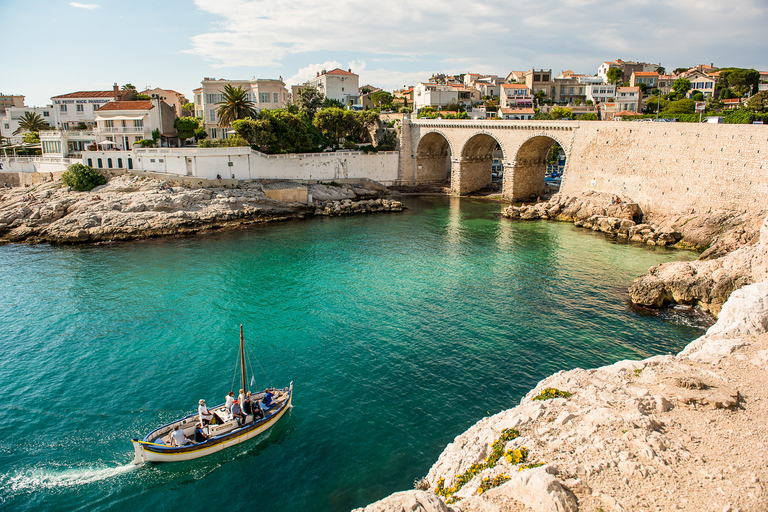 Marseille: Panorama-Tour mit dem Hop-On-Hop-Off-ColorbusColorbus Rote Linie