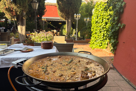 Granada: Dinner with Paella on a Terrace in the Albayzín and Live Flamenco