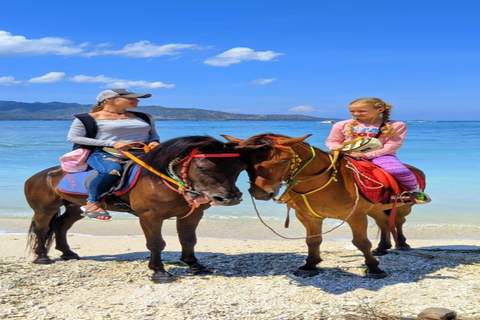 Gili Meno : 1 heure d&#039;équitation sur la plage avec transfert à l&#039;hôtel