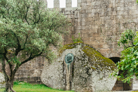 Desde Oporto: tour de día a Braga y Guimarães con almuerzoRecogida y regreso al hotel incluidos.