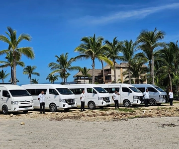 Puerto Escondido: Private Transfer to Oaxaca