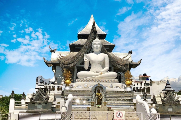 Goldenes Dreieck Tour mit Varanasi und Bodh GayaGoldenes Dreieck Tour mit buddhistischer Pilgerreise