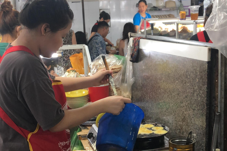 Da Nang: Tour a piedi del cibo come un localeFoodtour nascosto a Danang: Mangia come un abitante del luogo con i vietnamiti
