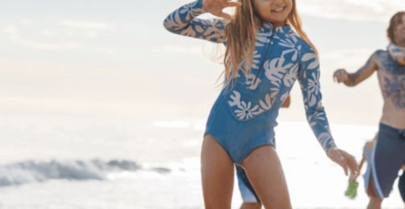 Gold Coast: Youth Surf Lesson with Equipment