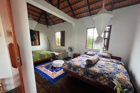 Phnom Penh: Dorpsrondleiding met kook- en etherische-olie-lesPhnom Penh: Dorpsrondleiding met kookles en workshop etherische oliën