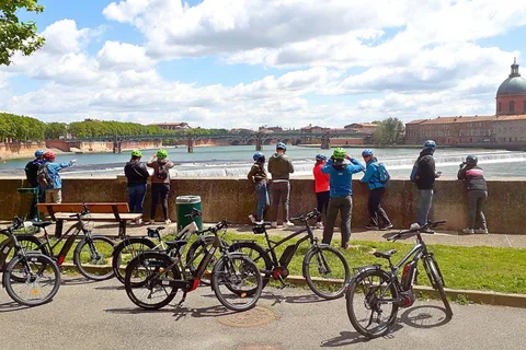 Toulouse panorama, electric bike ride and cable car