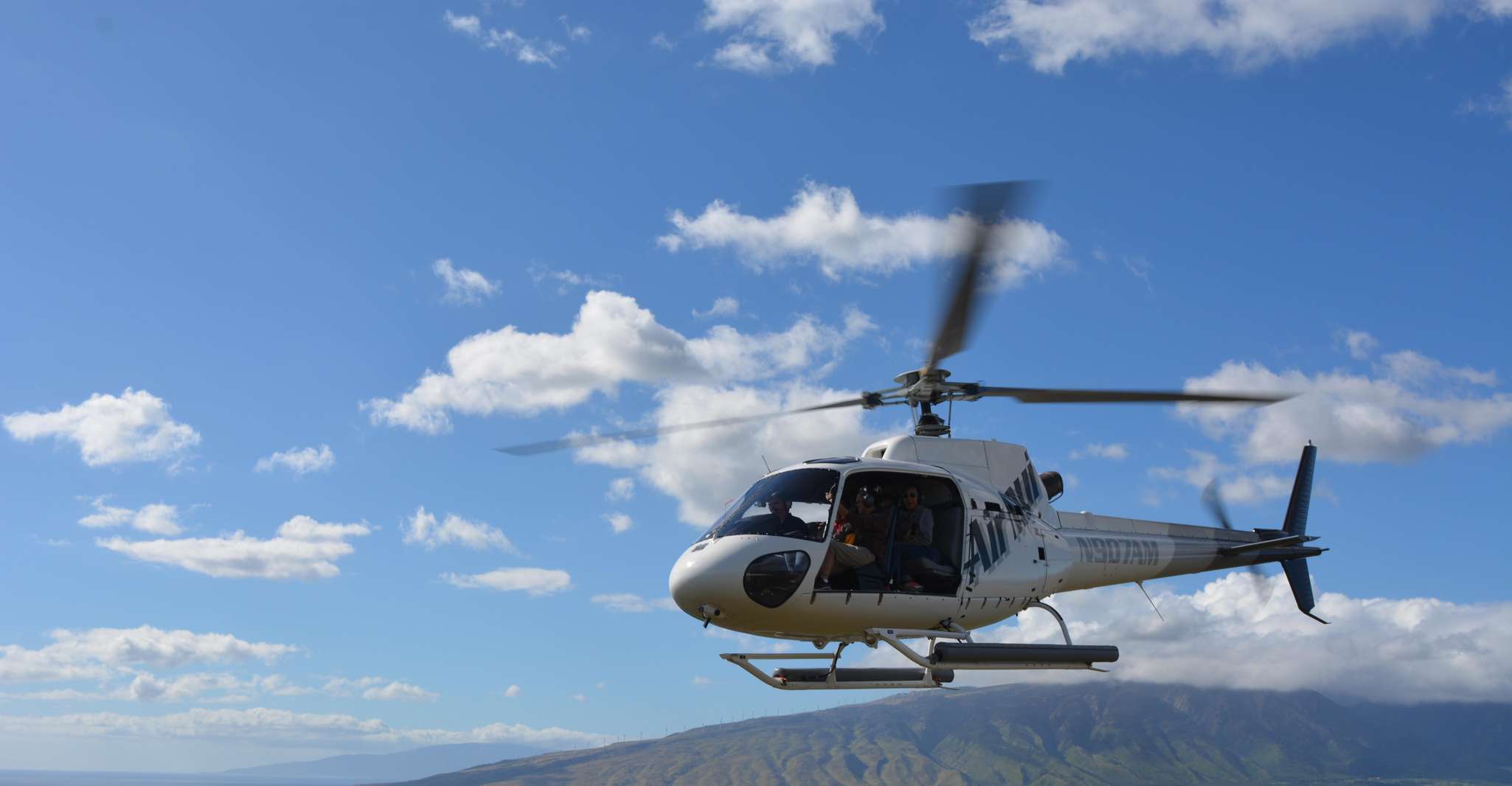 DOORS OFF West Maui and Molokai Helicopter 45min tour - Housity