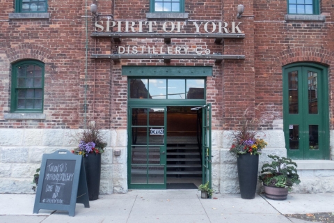 Toronto: Distillery District Exploration Game Tour