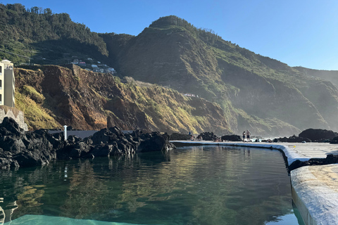 West Jeep tour Madeira: Fanal, Seixal beach, Vulcaninc Pools