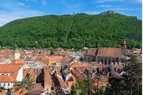 Brașov in Focus: A Walking Tour, Hike & Photo Experience