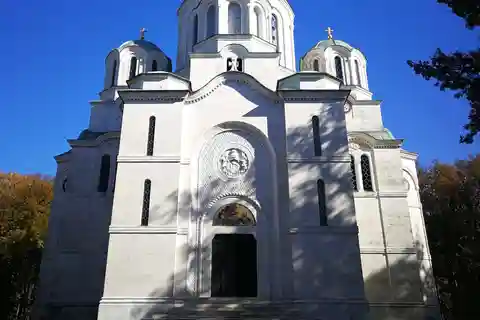 From Belgrade: Oplenac mausoleum Royal tour with winery