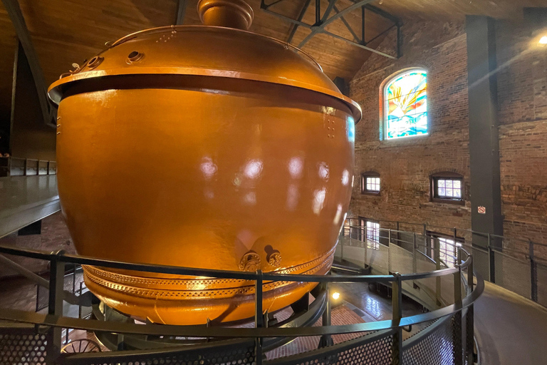 Sapporo: Beer Museum Tour with Tasting of Local Brews Meet and end on-site