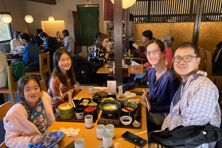 Kyoto: Private Tour with Licensed Guide & Vehicle Regular Car (Up to 2)