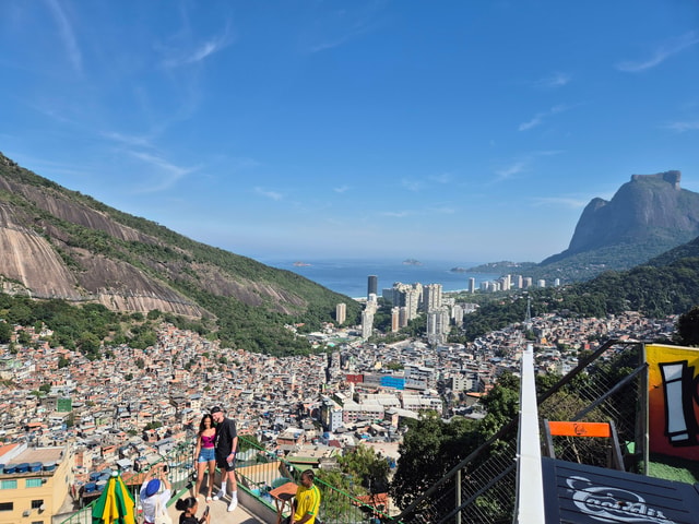 Rocinha Jeep Tour: A Journey into the Soul of the Favela!