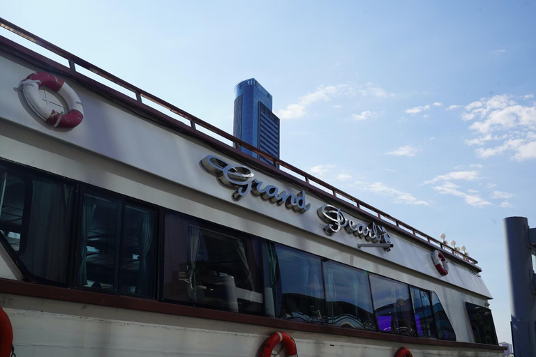 From Bangkok: Ayutthaya Day Trip with Cruise & Buffet Lunch