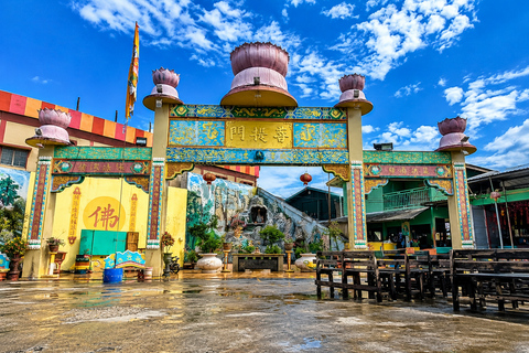 KL: Pulau Ketam Island with Blue Mosque & Thean Hou Tour