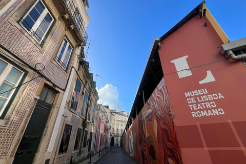 Lisboa: Tour de la ciudad histórica en Tuk-TukExcursión exprés a Belém