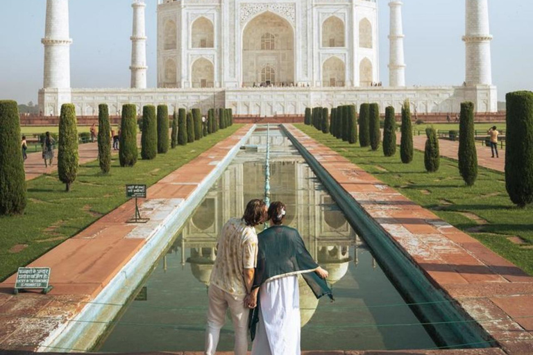 From Delhi: Taj Mahal Sunrise & Agra Fort Tour Private Tour Guide Services (Agra)