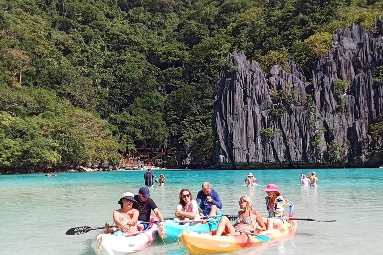 El nido :private tours ( early departure to avoid the crowd)