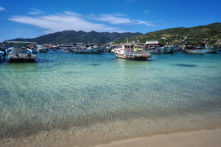 Búzios: Arraial do Cabo with Cruise Tour and Buffet Lunch Búzios: Arraial do Cabo with Cruise Tour and All-You-Can-Eat Lunch