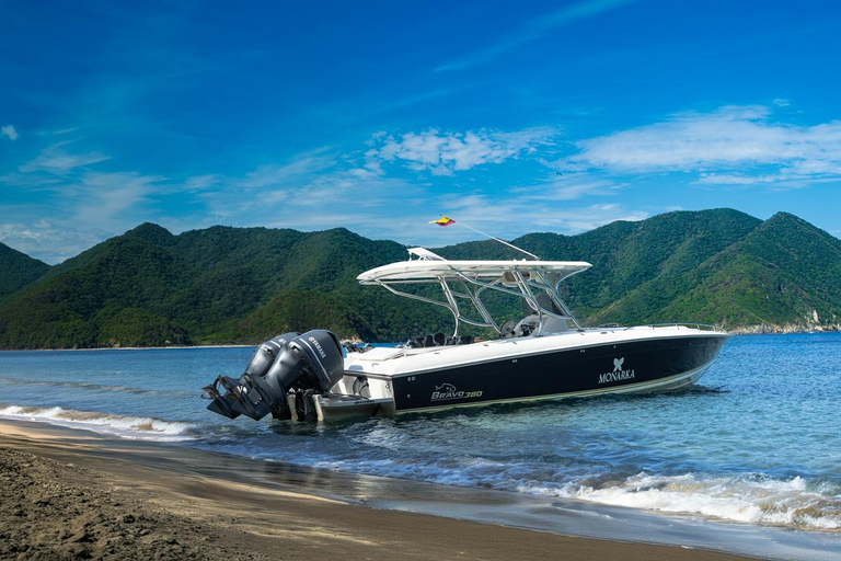 Santa Marta: Sightseeing Tour of 3 Beaches in Tayrona, with Snacks and Drinks