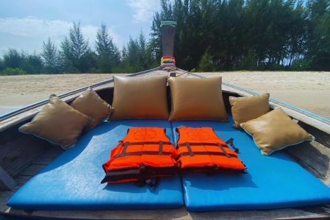 Krabi: Long-Tail Boat Tour of 4 Islands with Picnic Full-Day Trip
