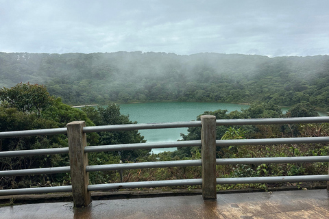 From San José: 3-Day Costa Rica Volcanoes & Waterfalls Tour