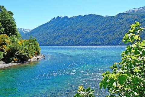 Bariloche: Villa La Angostura and the Magical Beaches Tour Guide: Spanish