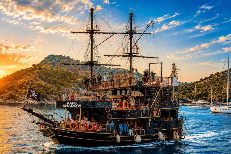 Fethiye: Ölüdeniz Pirate Boat Trip with Lunch & Foam Party
