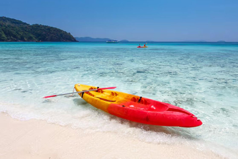 芭堤雅：萨迈桑岛私人浮潜与皮划艇之旅