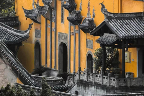 Chongqing: All-Inclusive Pass to Huguang Guild Hall, Zui Bayu Show, and Tea