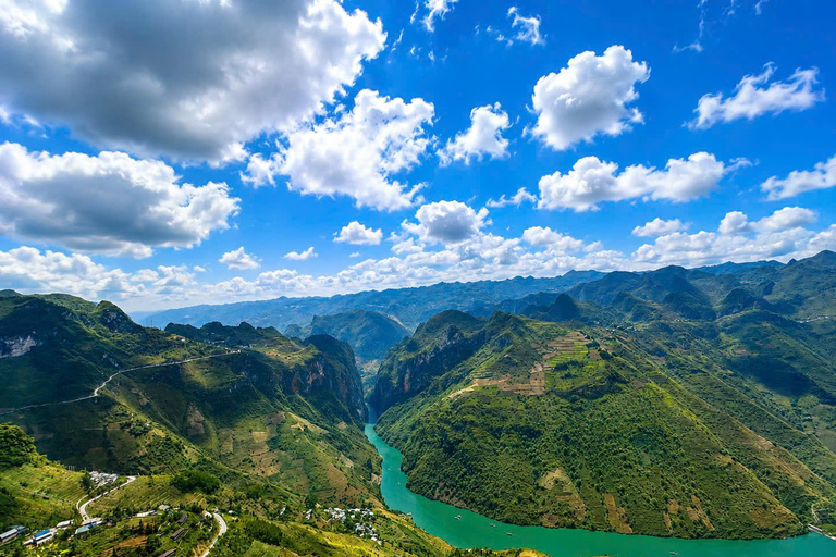 Hanoi: 4-day Ha Giang Loop - Small group adventure Option 2: Easy rider