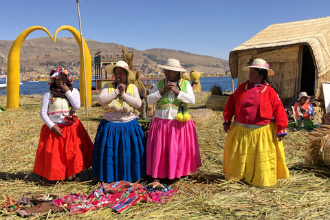 Arequipa: Transferência de Chivay a Puno com vistas panorâmicas e culturais.