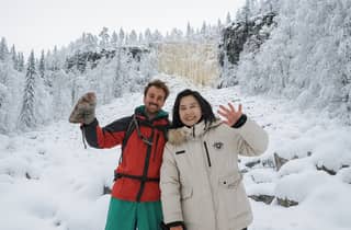✨Rovaniemi: Wanderung zu den gefrorenen Wasserfällen von Korouoma & warmes Barbecue-Mittagessen